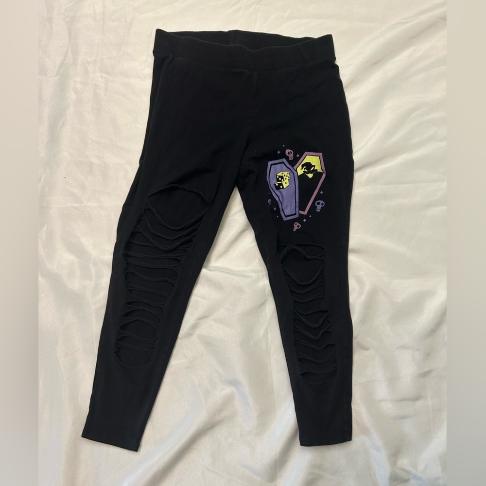 Torrid 2X NBC distressed leggings